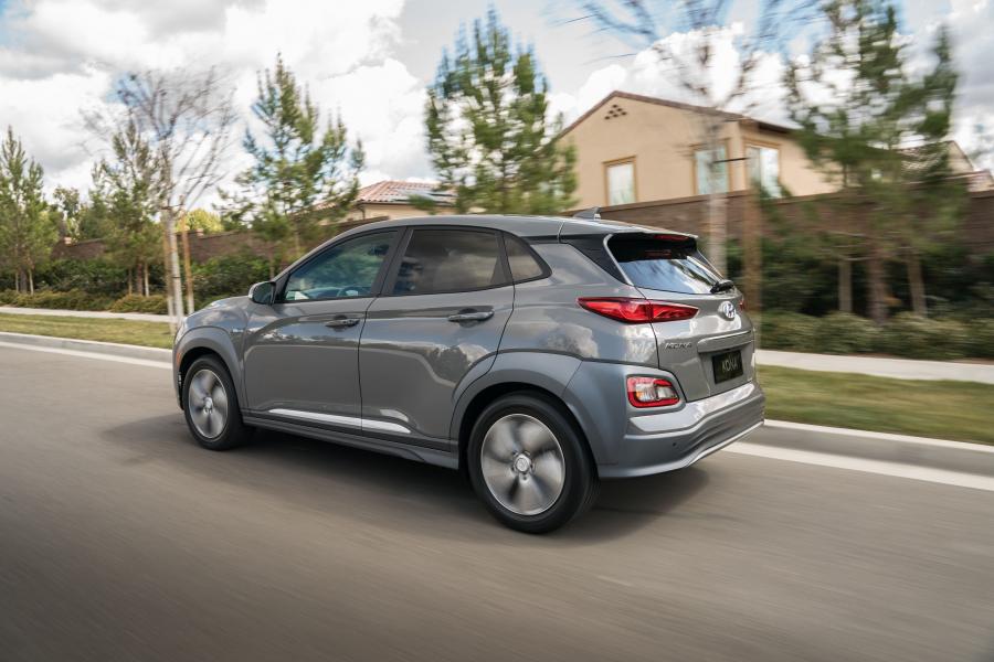  Hyundai Kona Electric (OS) 2018 года  (NA) (фото 9 из 55)